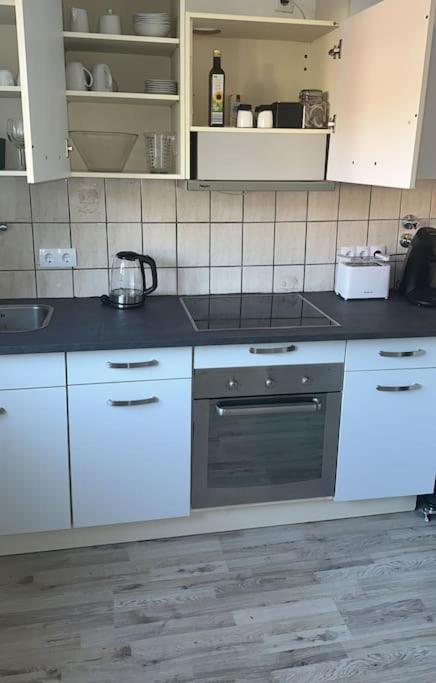 Theox Apartment No 8 - 90Qm Mit 2 Schlafzimmern Und 5 Betten Duisburg Luaran gambar