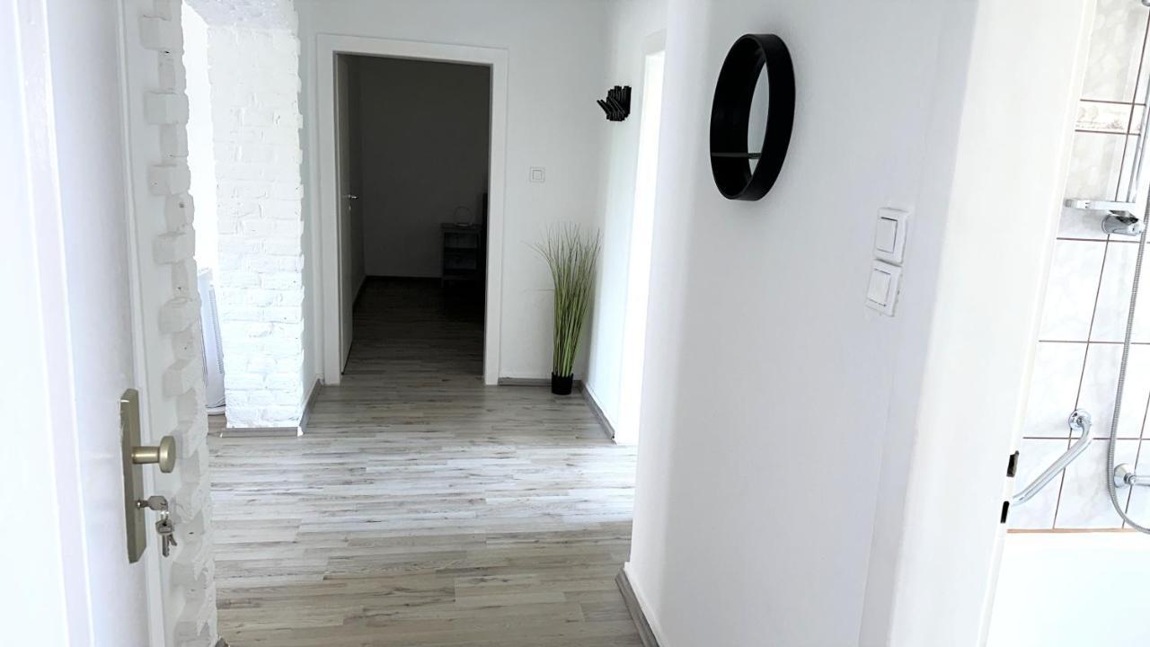 Theox Apartment No 8 - 90Qm Mit 2 Schlafzimmern Und 5 Betten Duisburg Luaran gambar