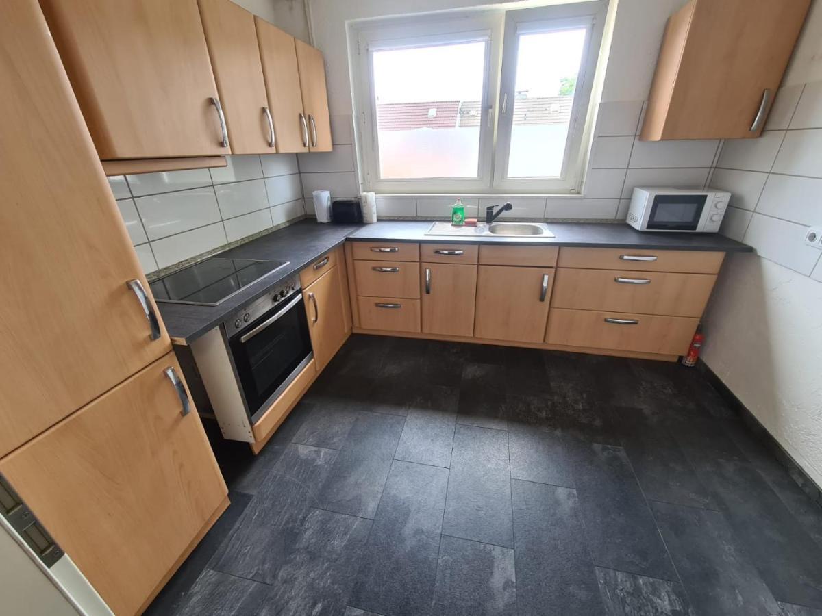 Theox Apartment No 8 - 90Qm Mit 2 Schlafzimmern Und 5 Betten Duisburg Luaran gambar